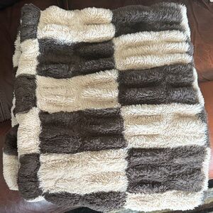 Lola baby blanket